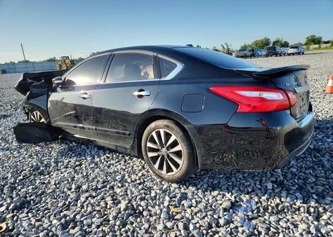 2017 Nissan Altima 2.5 из США, поврежденный, VIN 1N4AL3AP4HC149584